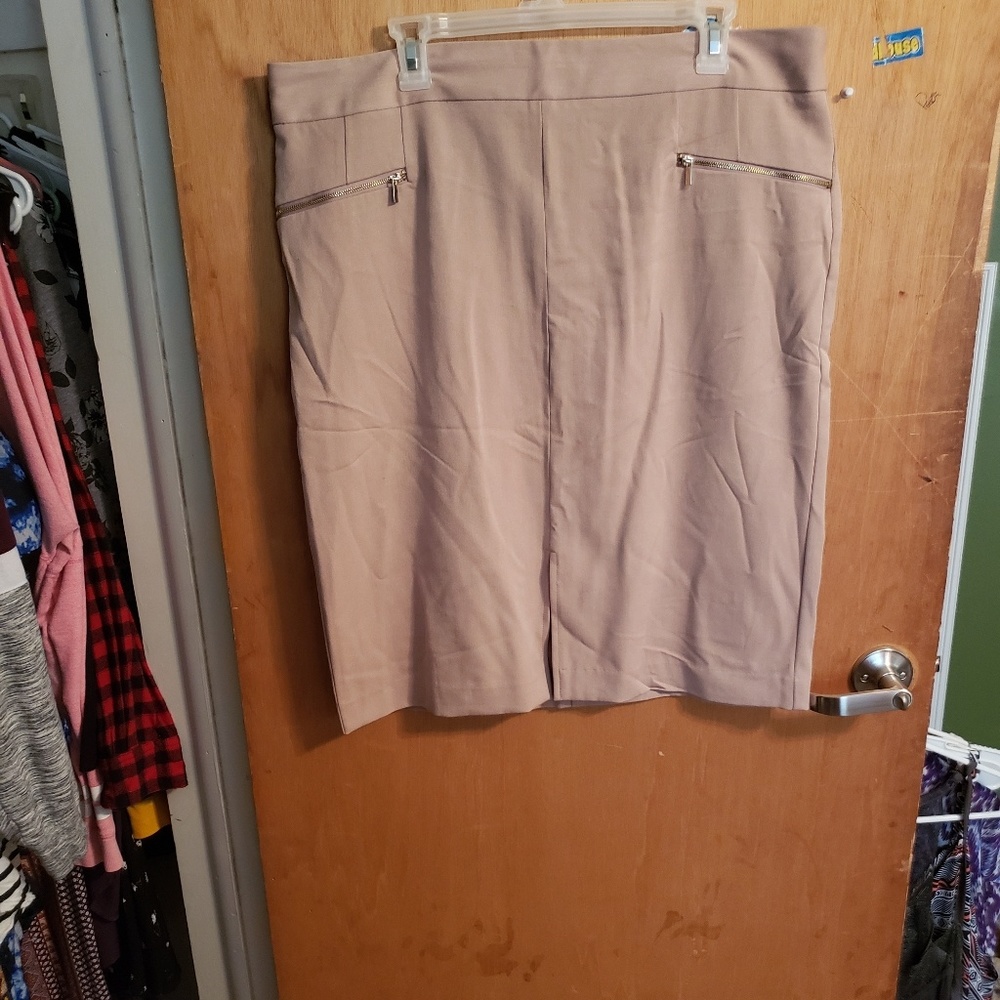 Pencil skirt